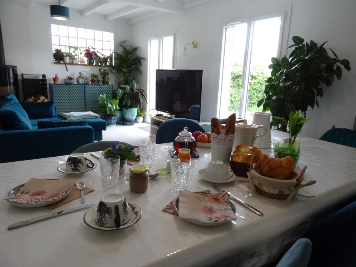 Maison D'Hotes Les Roses Tremieres 萨克莱 外观 照片